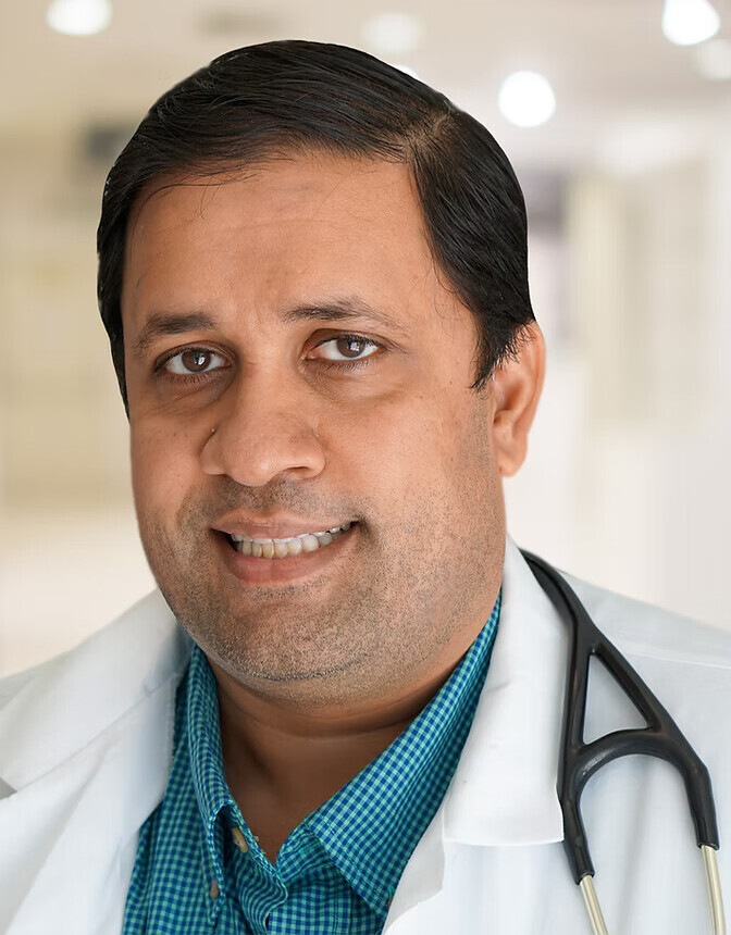 Dr. Ojas A. Naik Headshot